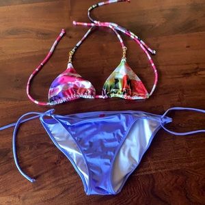 VS bikini